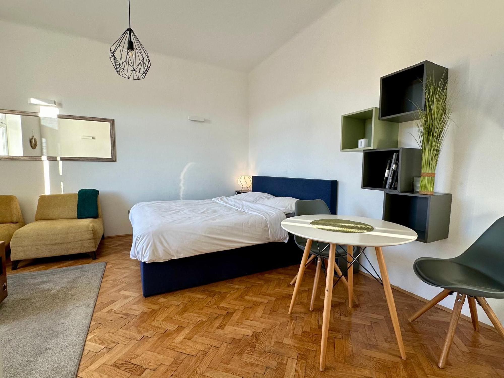 Modern Studio In The Heart Of The City Maribor Eksteriør billede