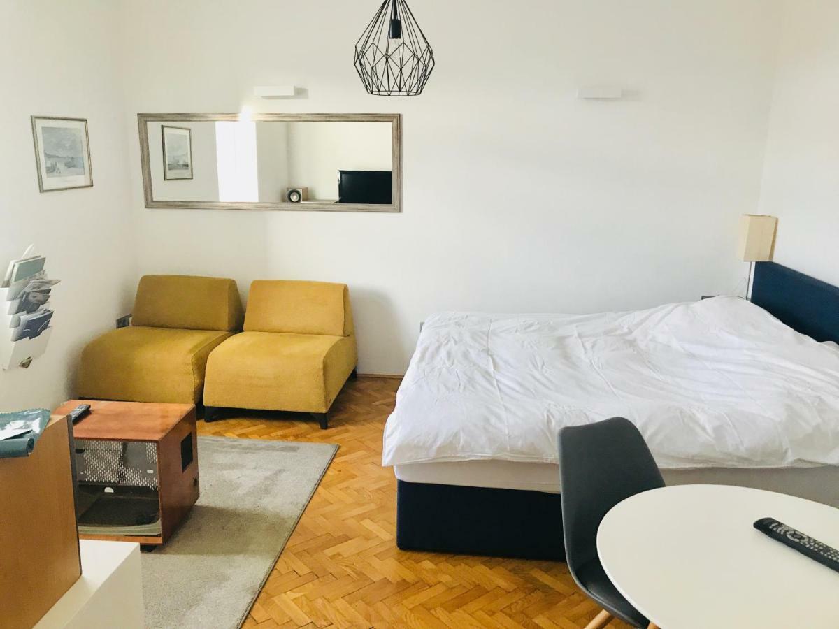 Modern Studio In The Heart Of The City Maribor Eksteriør billede